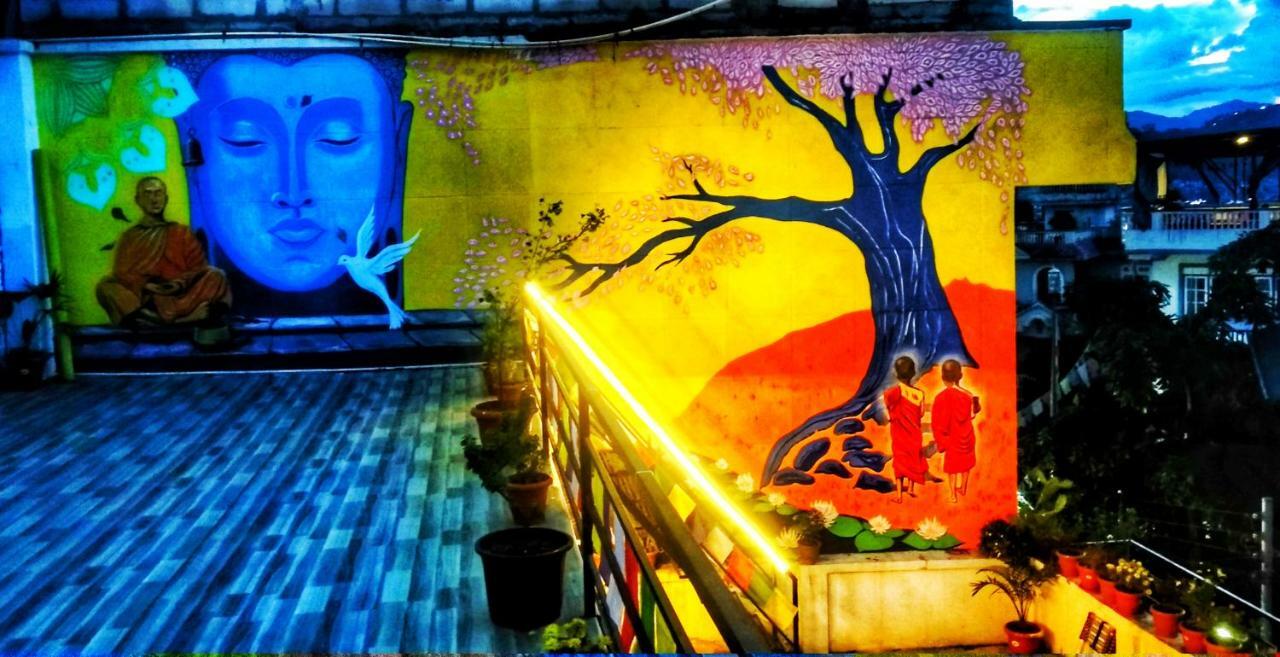 Big Tree Hostel Kathmandu Exterior foto